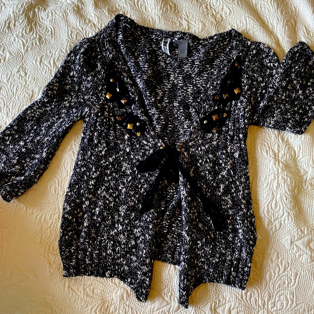 BKE cardigan light weight extremely warm